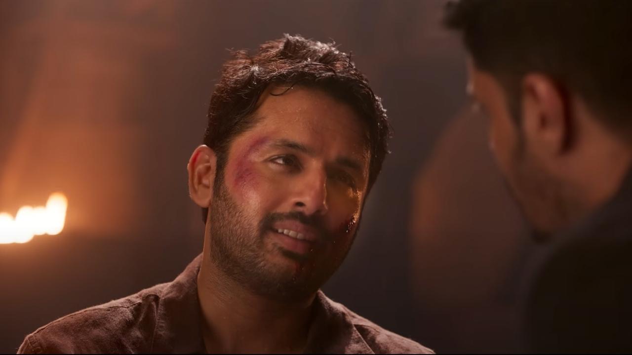 Extra Ordinary Man Movie Screenshot 1