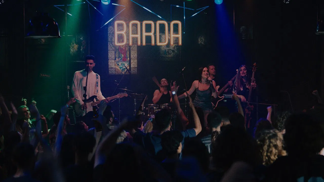 At The Bar Movie Screenshot 1