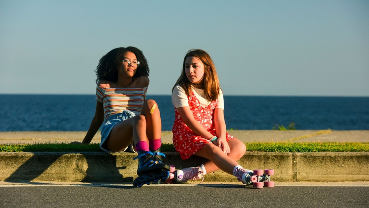 Seaside Avenue Movie Screenshot 1