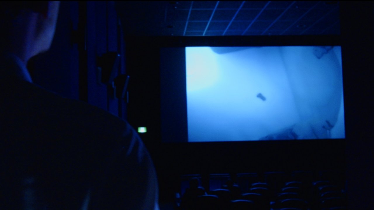 Blue Heaven Movie Screenshot 1
