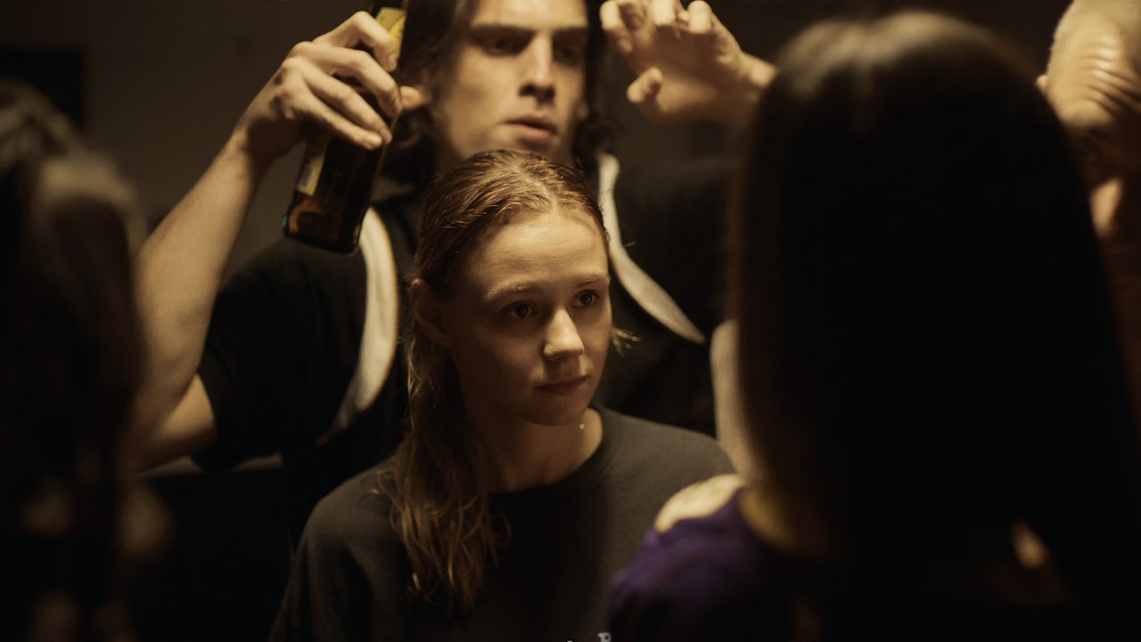 Loss of Balance Movie Screenshot 1