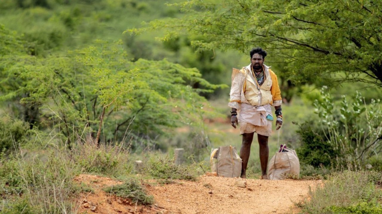 Kadaisi Vivasayi Movie Screenshot 5