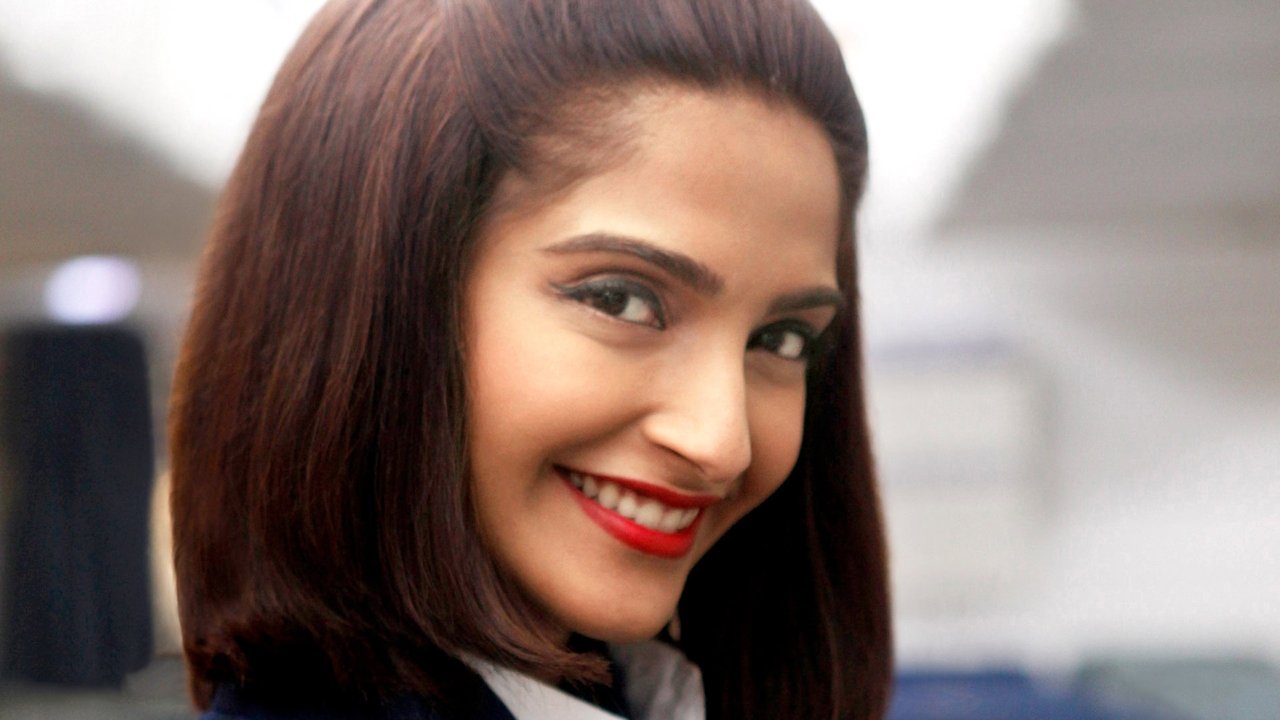 Neerja Movie Screenshot 3