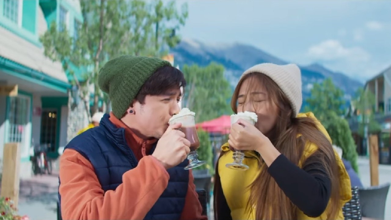 Hello, Love, Again Movie Screenshot 4