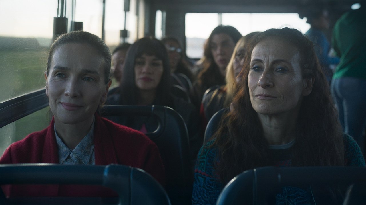The Woman in the Line Movie Screenshot 4