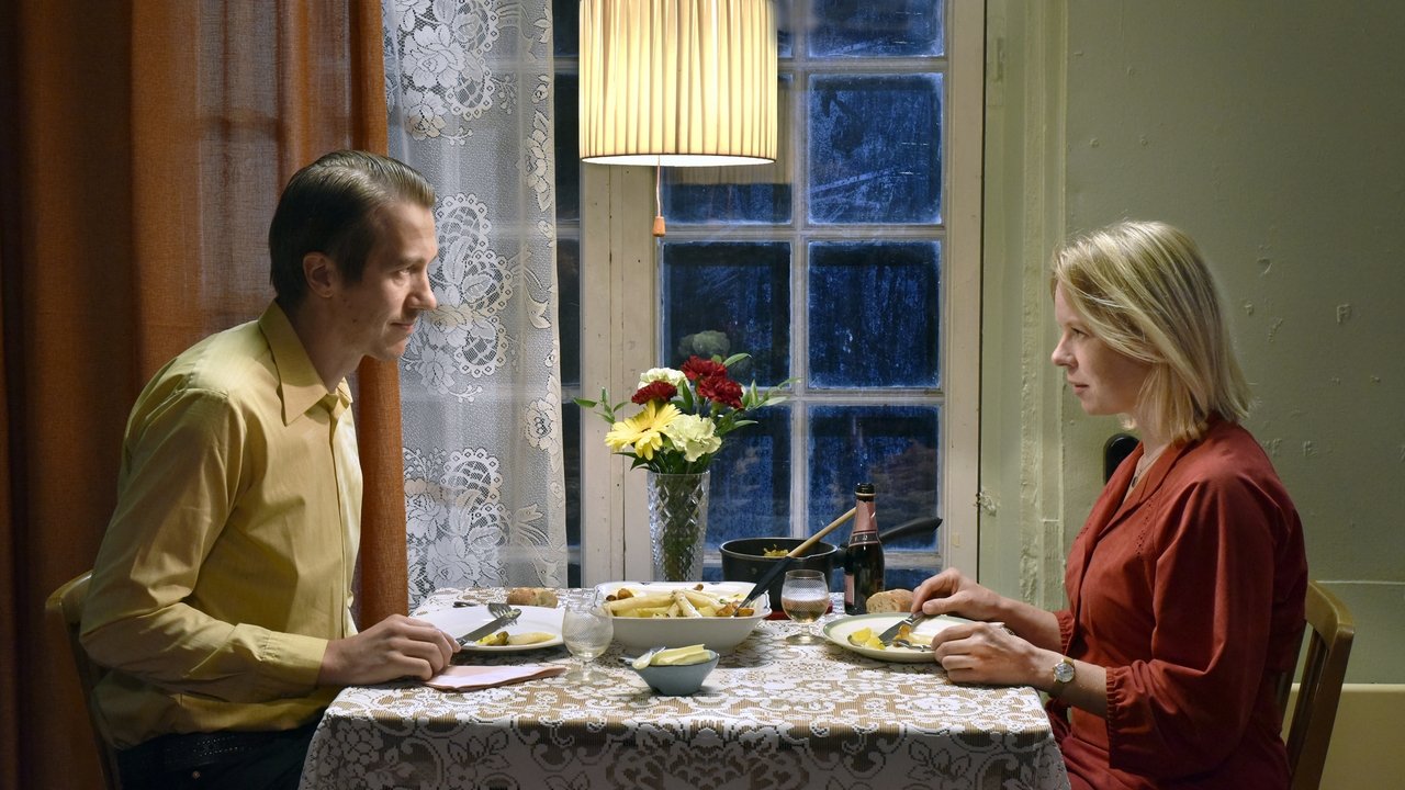 Fallen Leaves Movie Screenshot 4